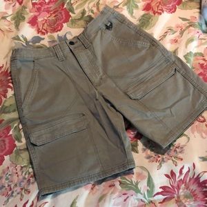 REI Size 30 Deep Classic TAN 
CARGO Short MultiPocket Velcro Waist-Hook Sturdy